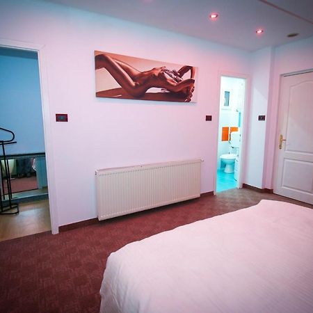 Karma Luxury Room Βουκουρέστι Εξωτερικό φωτογραφία