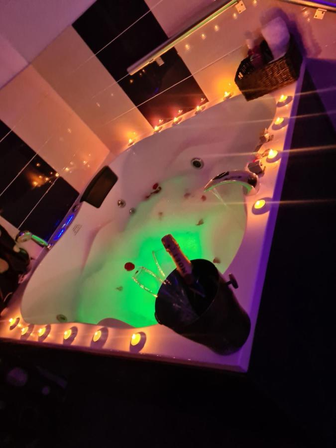 Karma Luxury Room Βουκουρέστι Εξωτερικό φωτογραφία